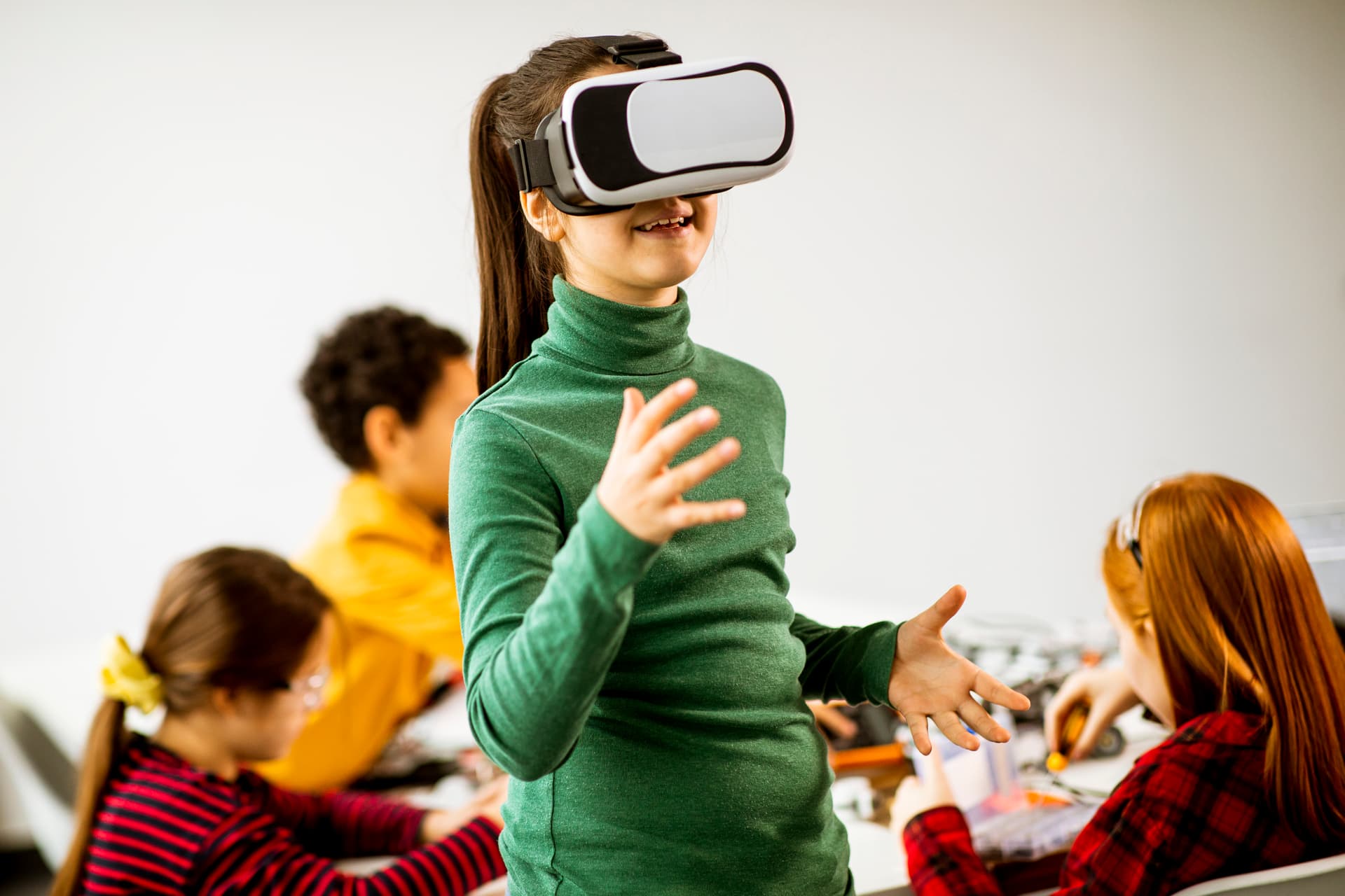 Student using VR for learning